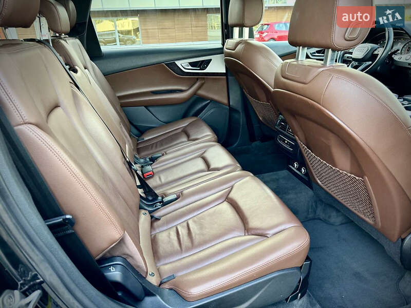 Позашляховик / Кросовер Audi Q7 2018 в Києві