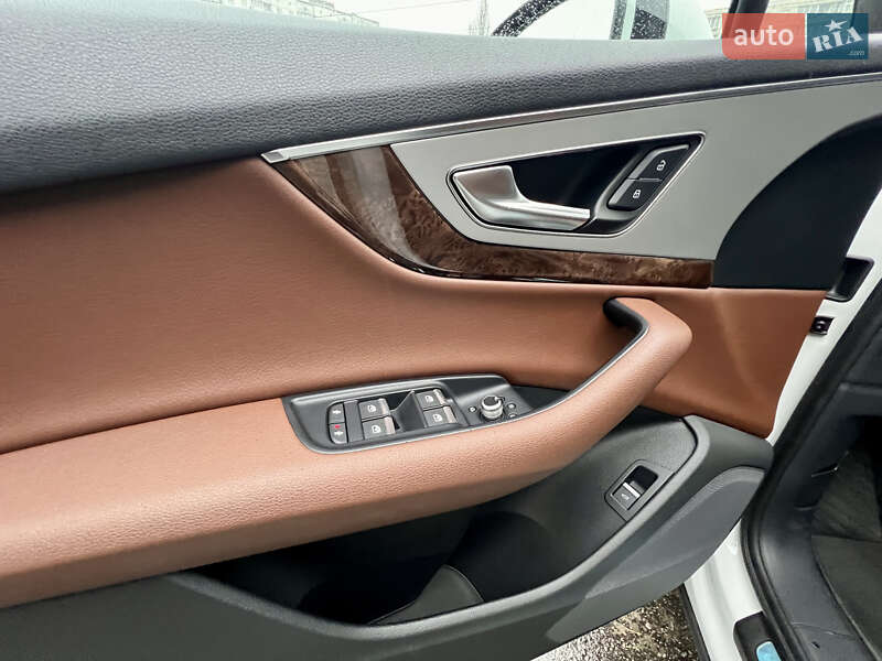 Внедорожник / Кроссовер Audi Q7 2016 в Киеве фото 11 Внедорожник / Кроссовер Audi Q7 2016 в Киеве