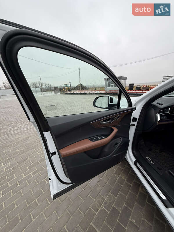Позашляховик / Кросовер Audi Q7 2024 в Львові фото 22 Позашляховик / Кросовер Audi Q7 2024 в Львові
