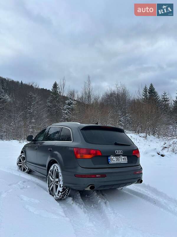 Позашляховик / Кросовер Audi Q7 2007 в Калуші