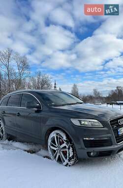 Внедорожник / Кроссовер Audi Q7 2007 в Калуше