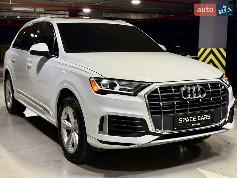 Позашляховик / Кросовер Audi Q7 2019 в Києві