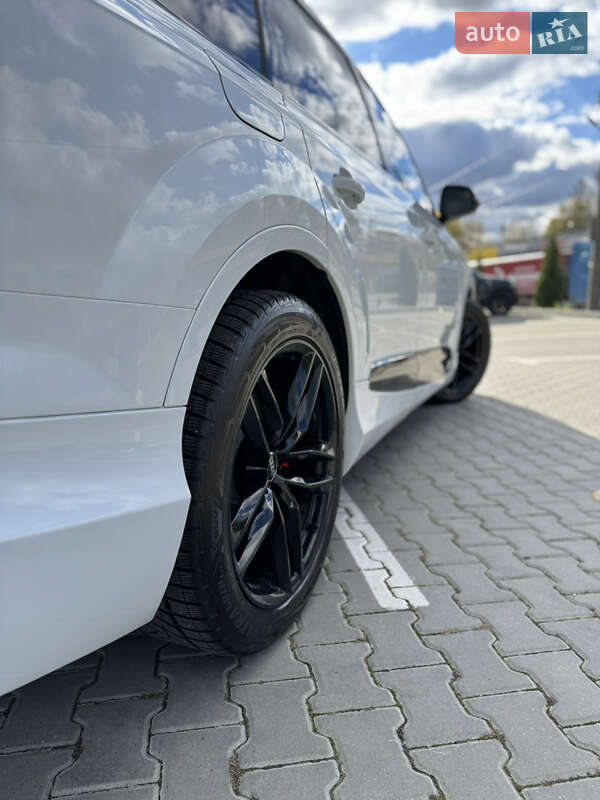 Внедорожник / Кроссовер Audi Q7 2016 в Тернополе