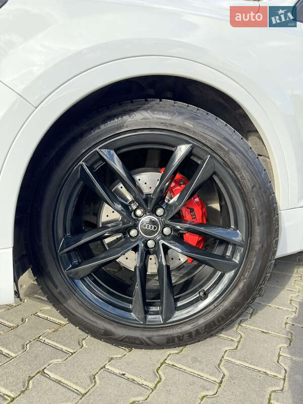 Внедорожник / Кроссовер Audi Q7 2016 в Тернополе