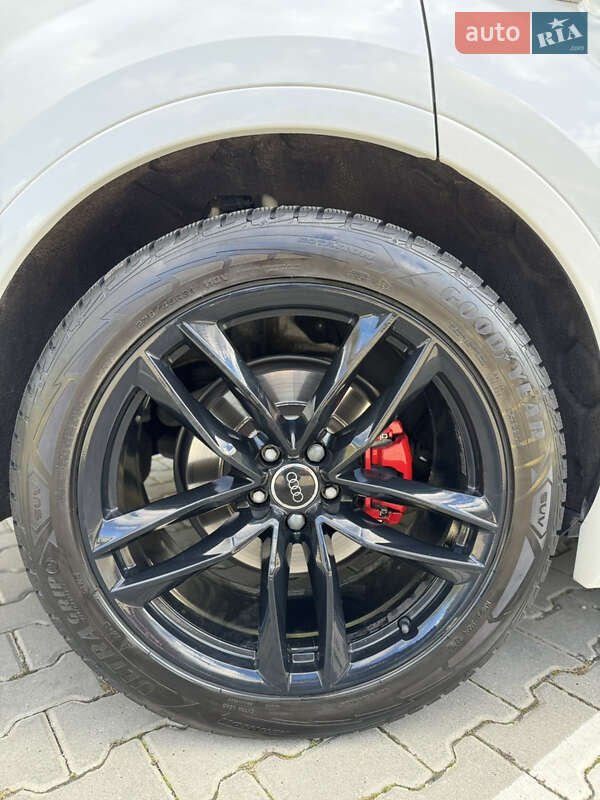 Внедорожник / Кроссовер Audi Q7 2016 в Тернополе