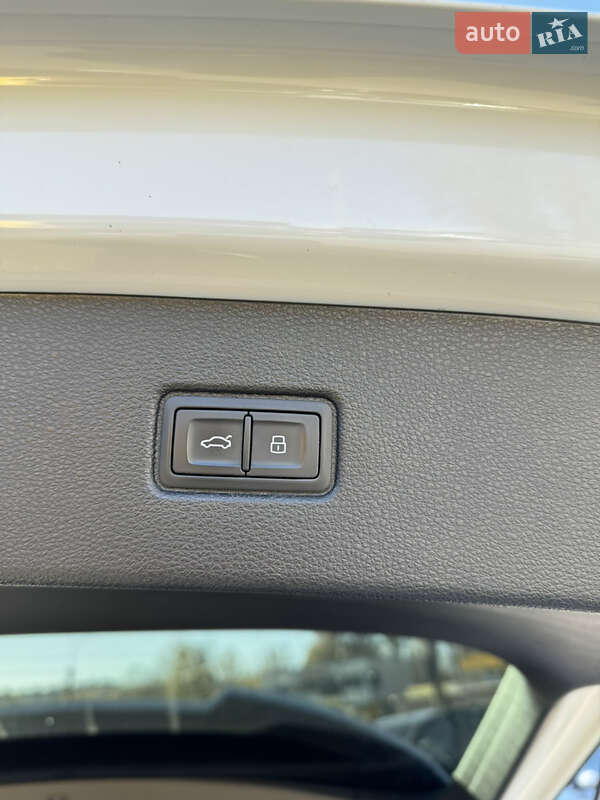 Внедорожник / Кроссовер Audi Q7 2016 в Тернополе