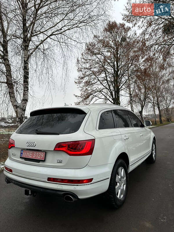 Внедорожник / Кроссовер Audi Q7 2015 в Владимире