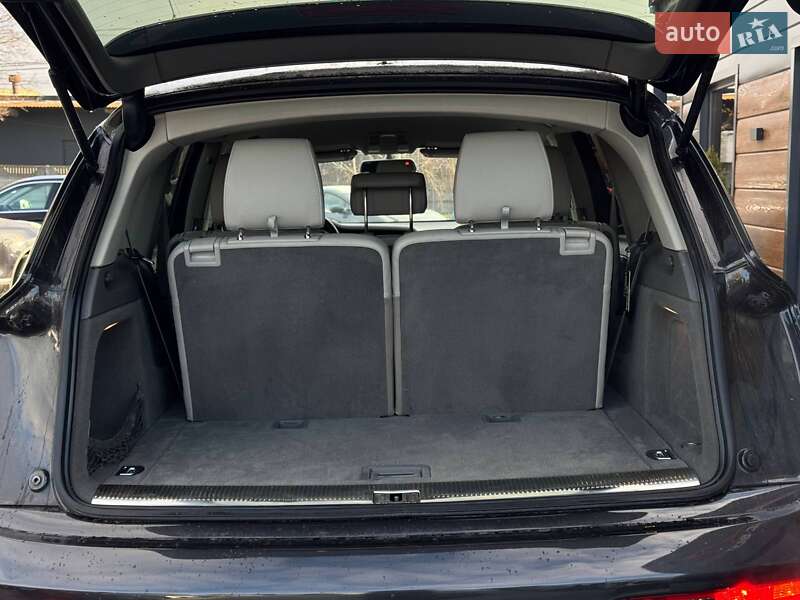Позашляховик / Кросовер Audi Q7 2014 в Рівному