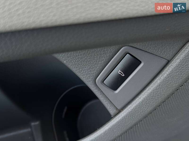 Позашляховик / Кросовер Audi Q7 2014 в Рівному