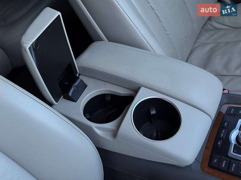 Позашляховик / Кросовер Audi Q7 2014 в Рівному