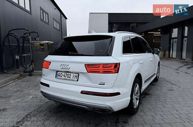 Позашляховик / Кросовер Audi Q7 2017 в Іршаві