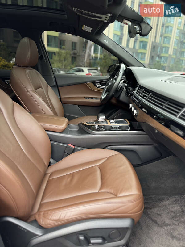 Внедорожник / Кроссовер Audi Q7 2017 в Киеве фото 12 Внедорожник / Кроссовер Audi Q7 2017 в Киеве
