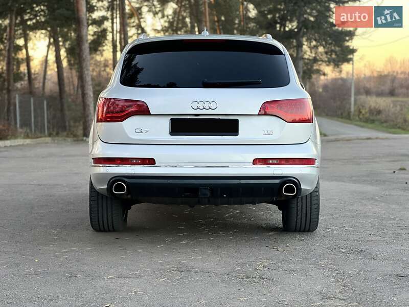 Позашляховик / Кросовер Audi Q7 2013 в Вінниці