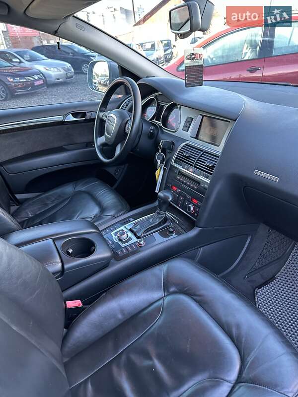 Внедорожник / Кроссовер Audi Q7 2009 в Смеле