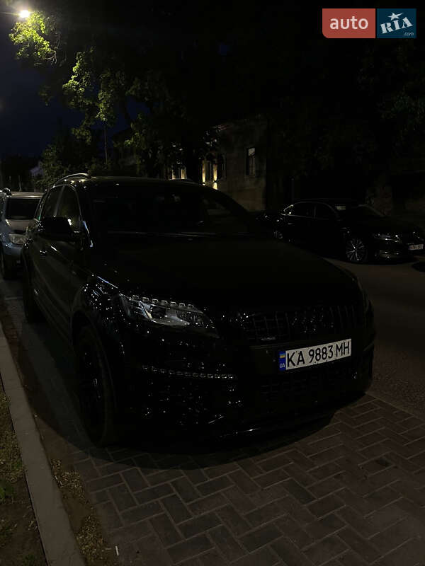 Позашляховик / Кросовер Audi Q7 2015 в Києві