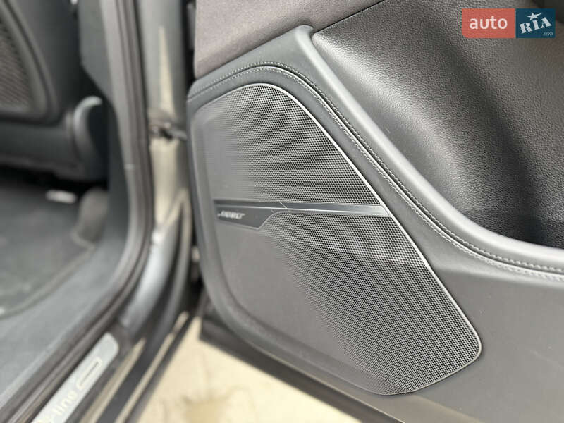 Внедорожник / Кроссовер Audi Q7 2015 в Ужгороде