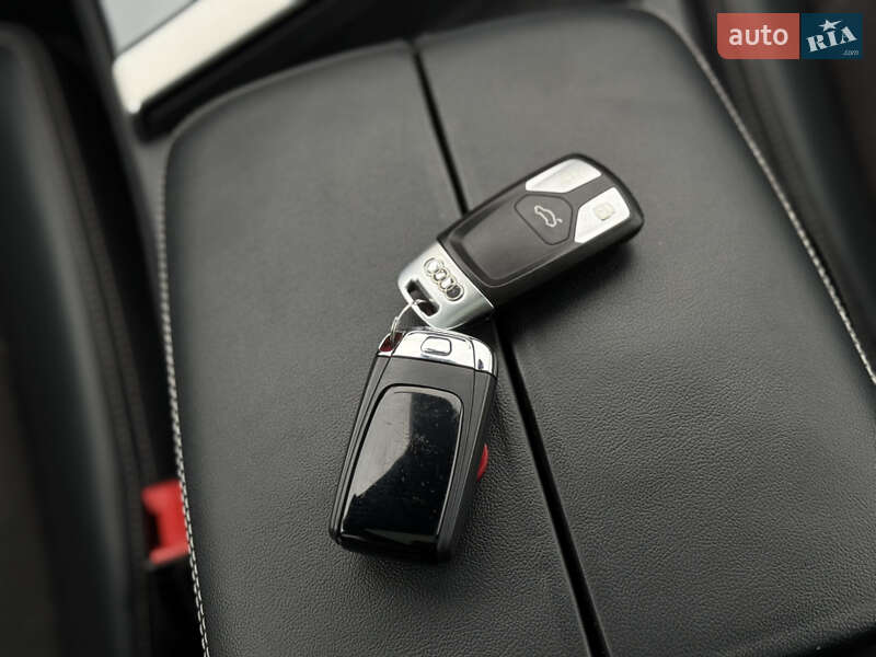 Внедорожник / Кроссовер Audi Q7 2015 в Ужгороде