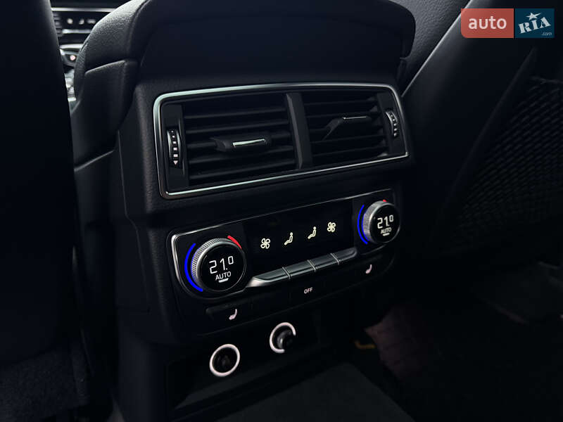 Позашляховик / Кросовер Audi Q7 2017 в Києві фото 21 Позашляховик / Кросовер Audi Q7 2017 в Києві