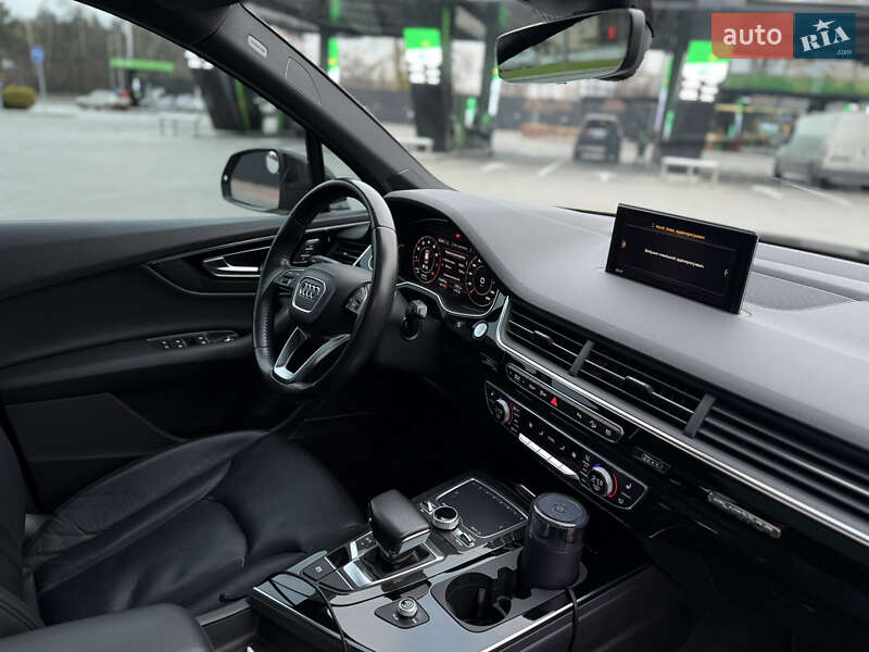 Позашляховик / Кросовер Audi Q7 2017 в Києві фото 29 Позашляховик / Кросовер Audi Q7 2017 в Києві