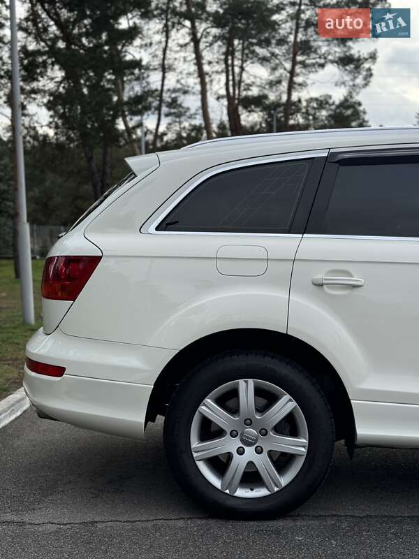 Внедорожник / Кроссовер Audi Q7 2009 в Киеве