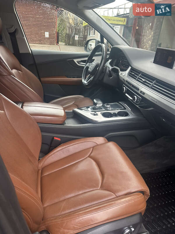Внедорожник / Кроссовер Audi Q7 2016 в Тернополе