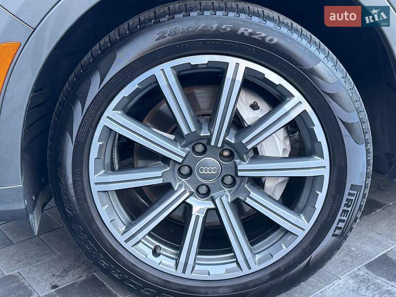 Внедорожник / Кроссовер Audi Q7 2016 в Ровно