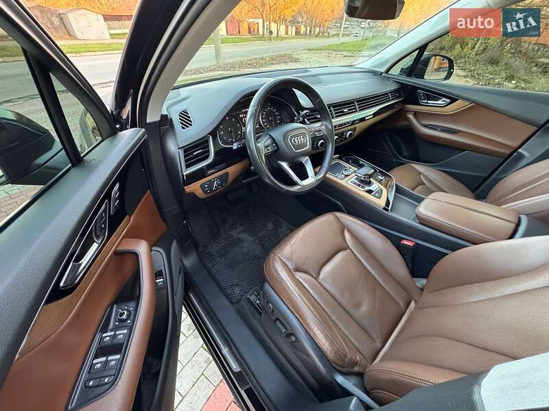 Внедорожник / Кроссовер Audi Q7 2017 в Запорожье