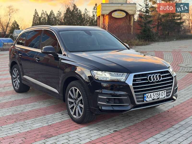 Внедорожник / Кроссовер Audi Q7 2017 в Запорожье