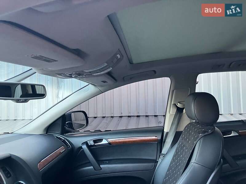 Позашляховик / Кросовер Audi Q7 2010 в Запоріжжі