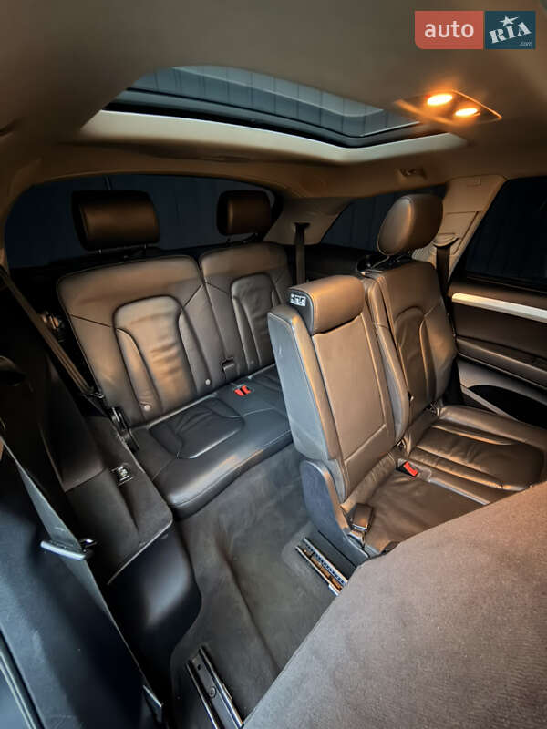 Внедорожник / Кроссовер Audi Q7 2009 в Тернополе