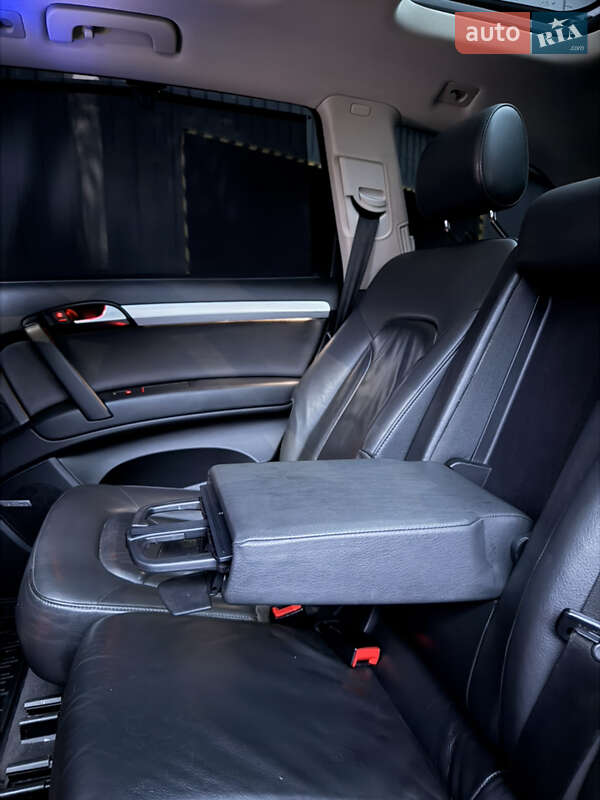 Внедорожник / Кроссовер Audi Q7 2009 в Тернополе