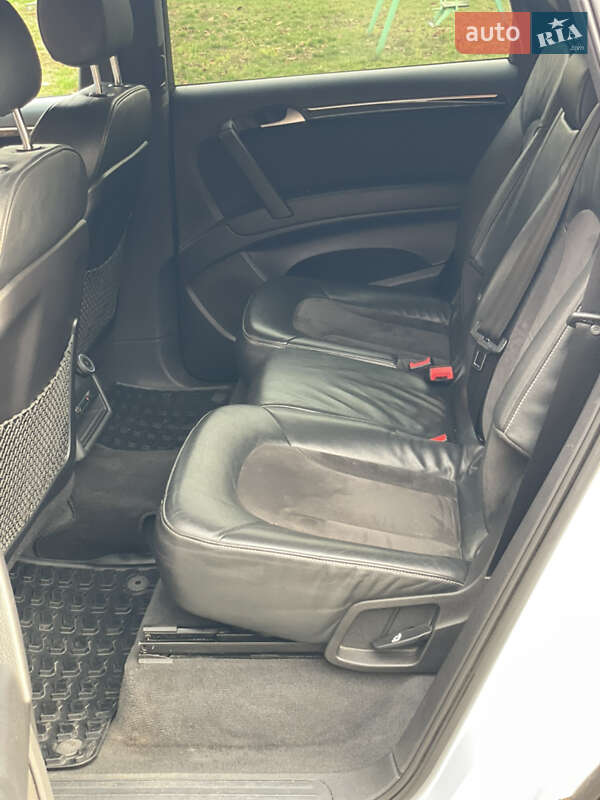 Позашляховик / Кросовер Audi Q7 2013 в Полтаві