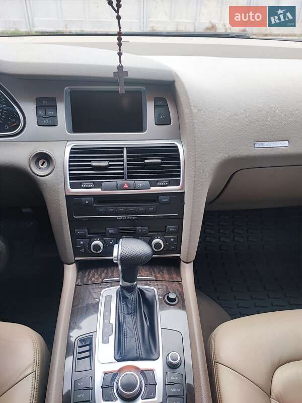 Позашляховик / Кросовер Audi Q7 2007 в Харкові