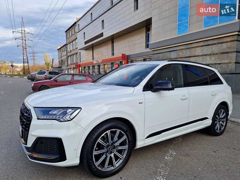 Audi Q7 2023