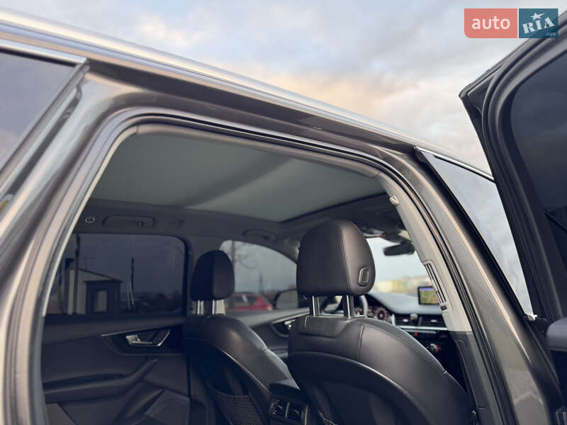 Позашляховик / Кросовер Audi Q7 2019 в Мукачевому