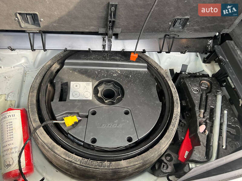 Позашляховик / Кросовер Audi Q7 2012 в Києві