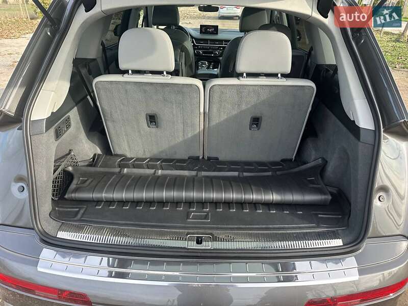 Внедорожник / Кроссовер Audi Q7 2019 в Одессе фото 45 Внедорожник / Кроссовер Audi Q7 2019 в Одессе