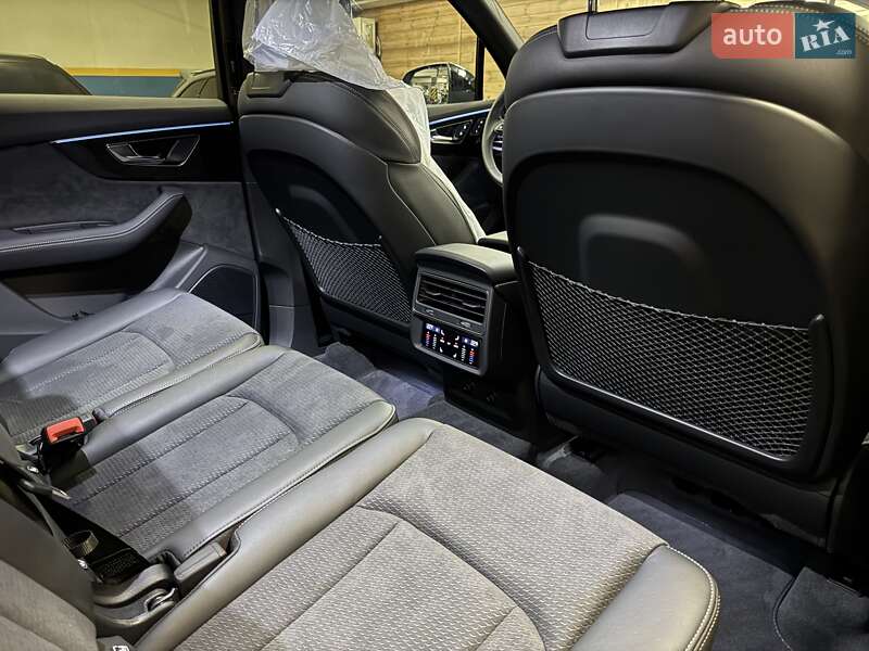 Позашляховик / Кросовер Audi Q7 2024 в Києві фото 26 Позашляховик / Кросовер Audi Q7 2024 в Києві