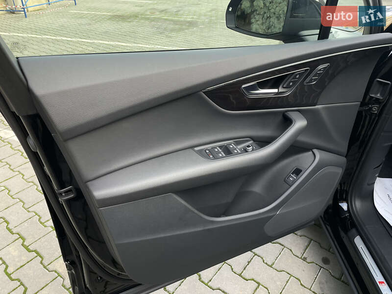 Внедорожник / Кроссовер Audi Q7 2021 в Одессе