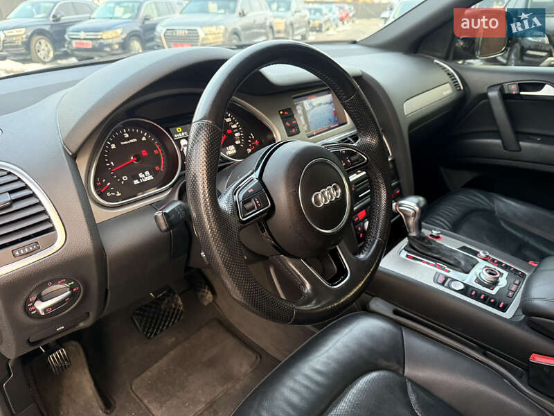 Позашляховик / Кросовер Audi Q7 2015 в Стрию