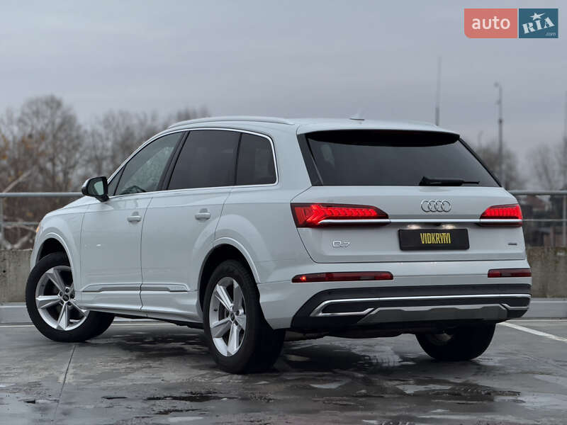 Позашляховик / Кросовер Audi Q7 2023 в Києві