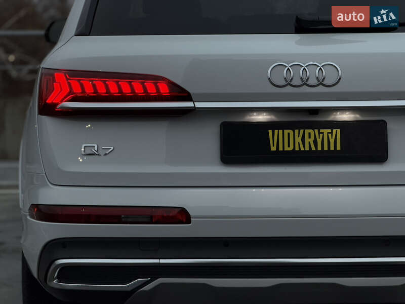 Позашляховик / Кросовер Audi Q7 2023 в Києві