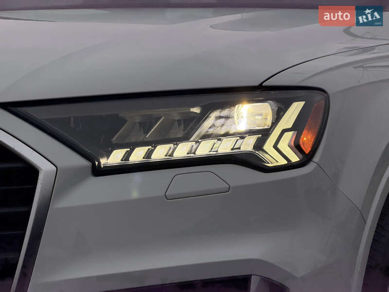Позашляховик / Кросовер Audi Q7 2023 в Києві