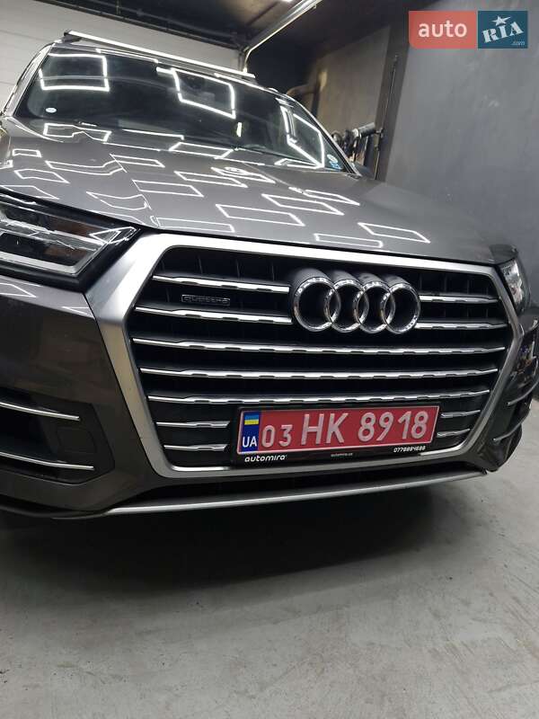 Внедорожник / Кроссовер Audi Q7 2018 в Луцке