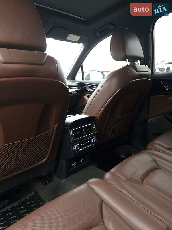 Внедорожник / Кроссовер Audi Q7 2018 в Луцке