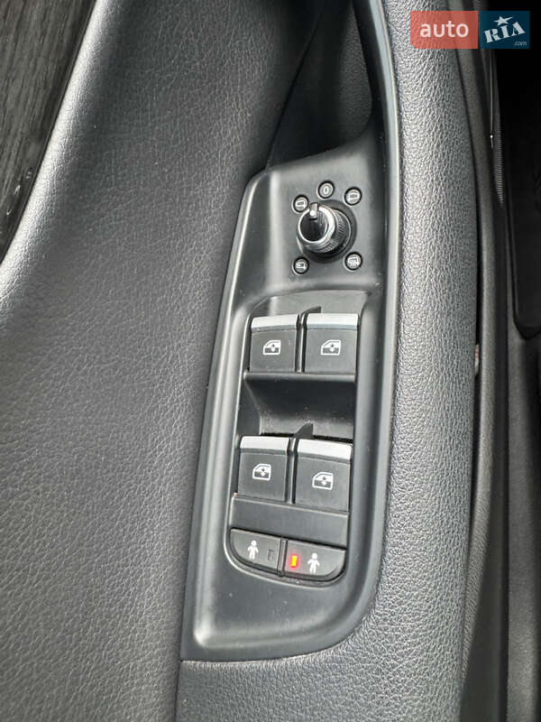 Позашляховик / Кросовер Audi Q7 2018 в Ужгороді