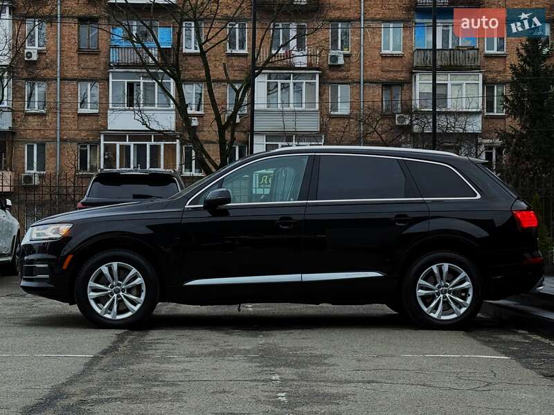 Внедорожник / Кроссовер Audi Q7 2018 в Киеве