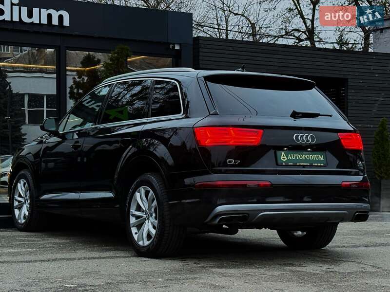 Внедорожник / Кроссовер Audi Q7 2018 в Киеве
