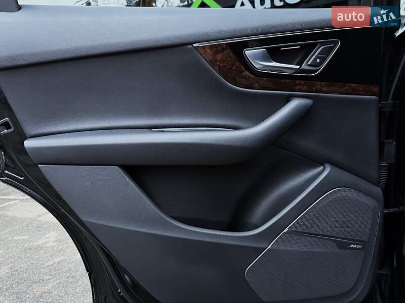 Внедорожник / Кроссовер Audi Q7 2018 в Киеве