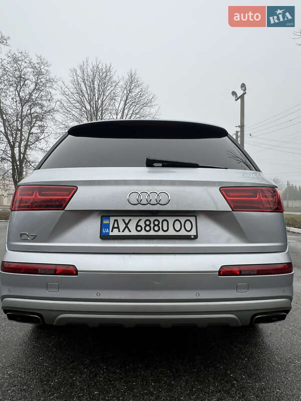 Позашляховик / Кросовер Audi Q7 2018 в Харкові